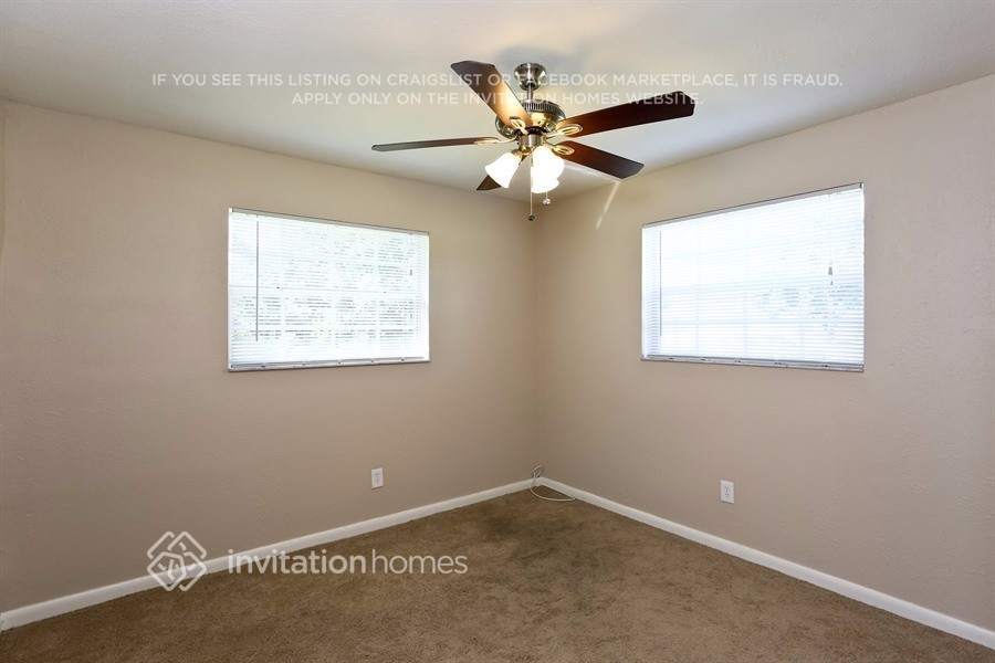 Building Photo - 11520 SW 193rd St