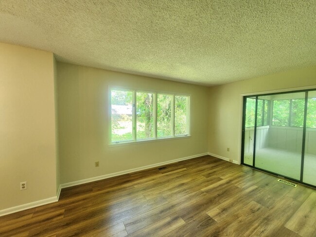 Building Photo - Crowfields Rental - 55+ Community