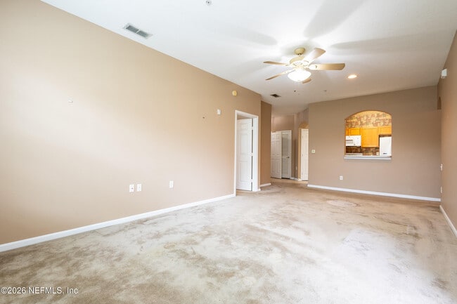 Building Photo - 7990 Baymeadows Cir E