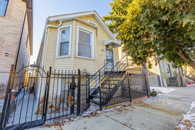 Building Photo - 3748 S Parnell Ave