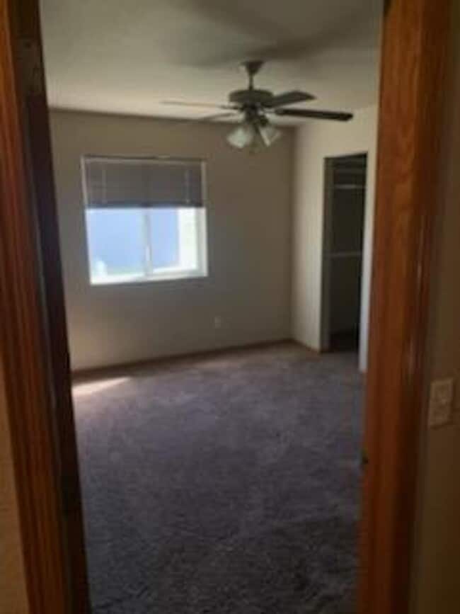 Building Photo - $1700 - 3 Bedroom, 2 Bathroom Townhome - Garage and Large Yard!