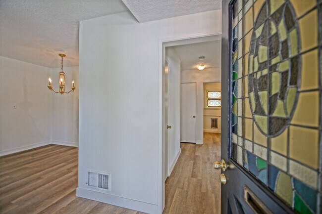 Building Photo - 5512 Wiseburn St