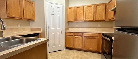 Building Photo - 502 Sherwood Oaks Dr