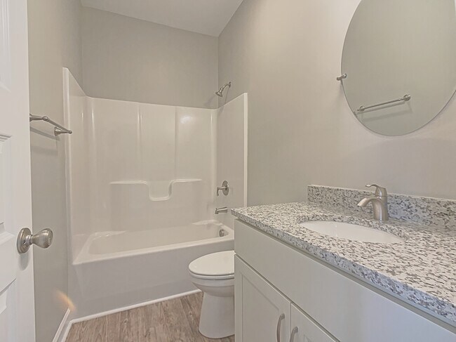 Building Photo - 602 Princess Anne Cir