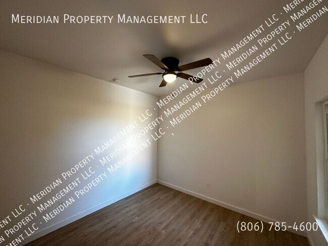 Building Photo - 5802 Urbana Pl