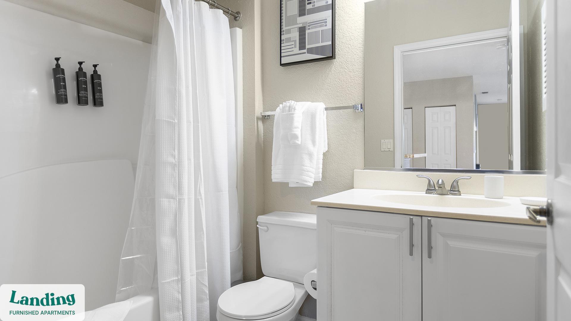 Building Photo - 3695 Island Club Dr