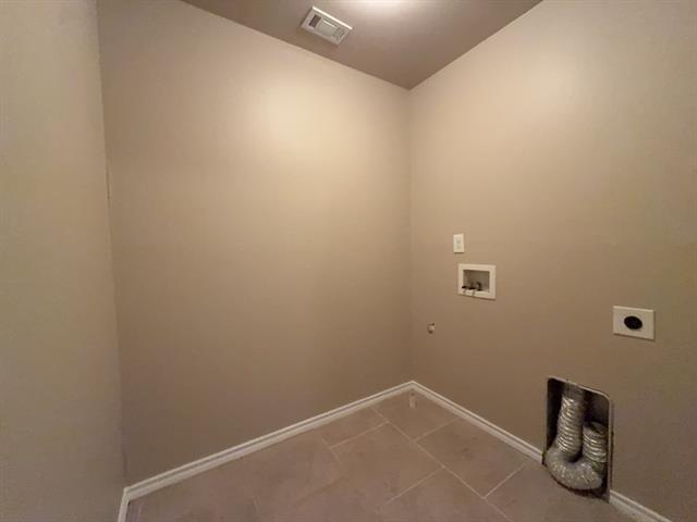 Building Photo - 704 E College St