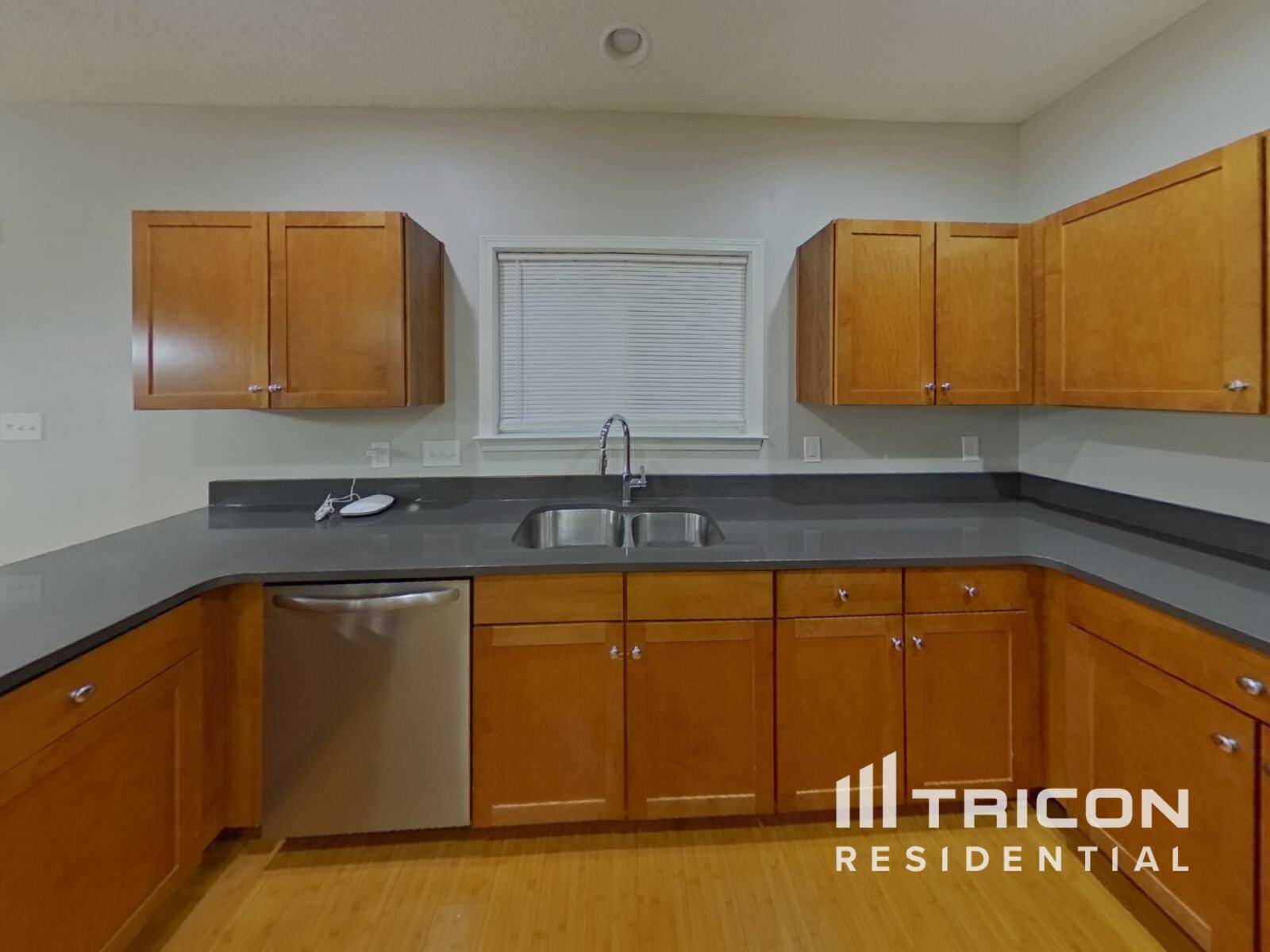 Building Photo - 13706 Traherne Ct
