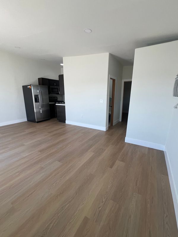 Building Photo - 2869 Ridgeway Dr