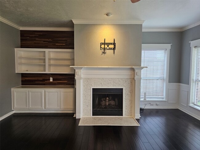 Building Photo - 15015 Dawnbrook Dr