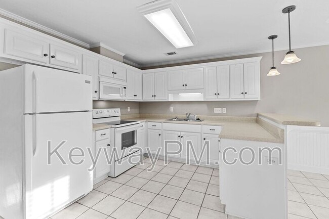 Building Photo - 823 Whispering Willow Ct