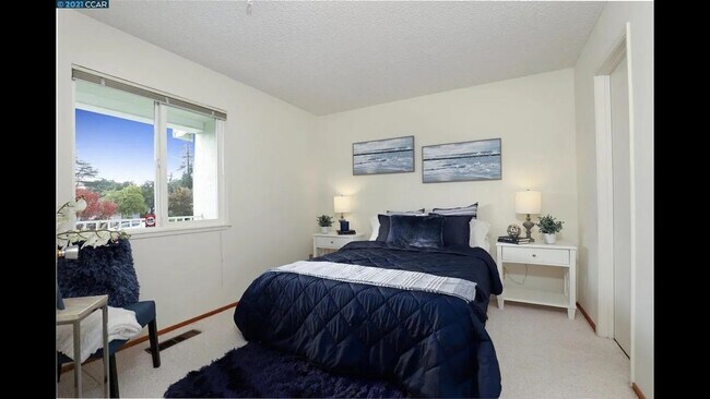 Building Photo - Stunning 4BR Pleasant Hill Home on Cul-de-...