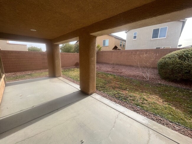 Building Photo - 2 Story-Single Family Home Located in Providence