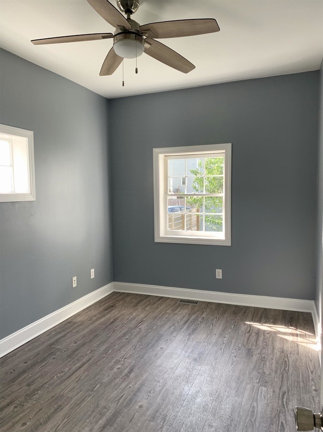 Building Photo - 244 President St