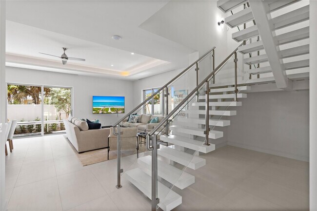 Building Photo - 221 Shore Ct