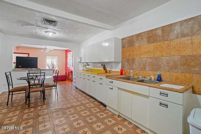 Building Photo - 10104 Socorro Rd