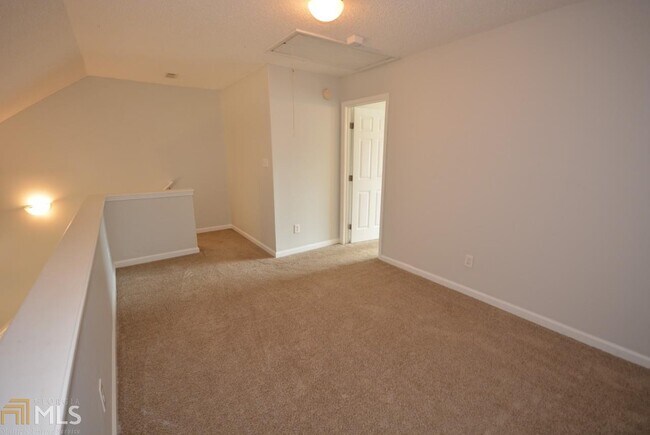 Building Photo - 5465 Oakley Commons Blvd