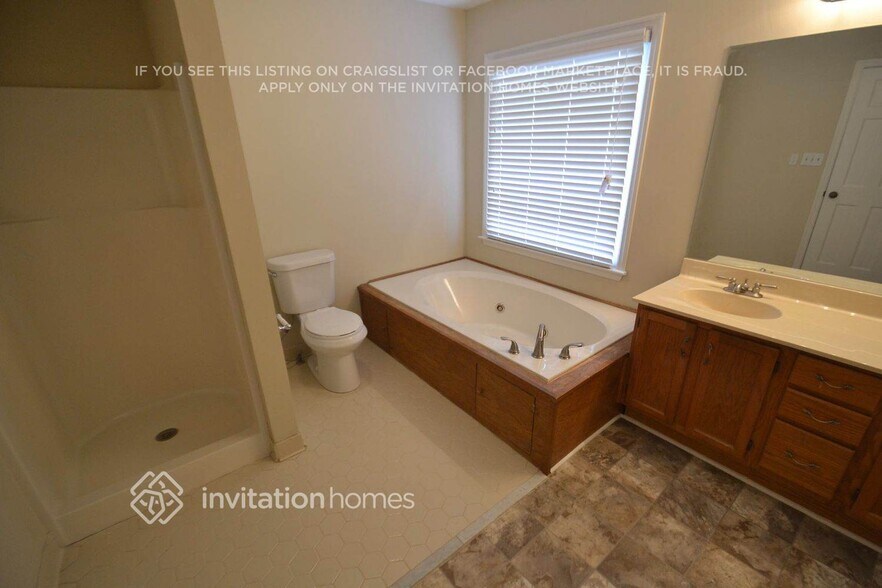 Building Photo - 1591 Willow Bluff