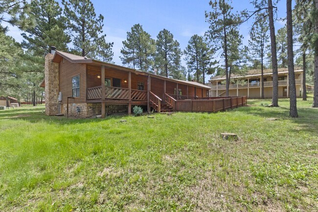 Building Photo - 103 E Miller Ct