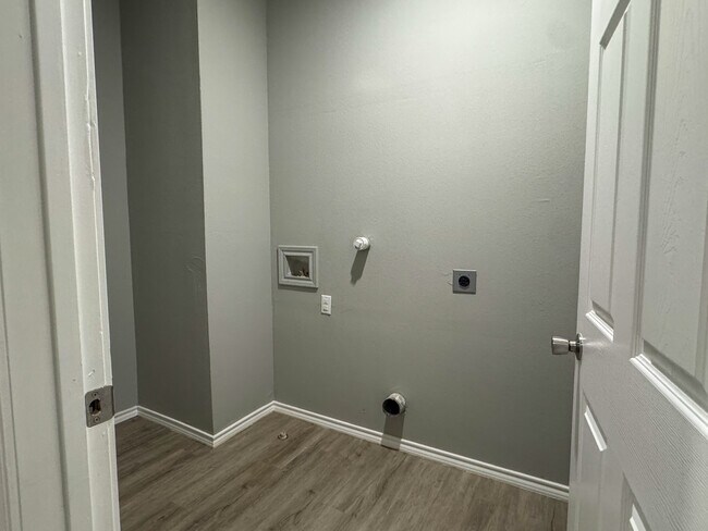 Building Photo - 2311 Abilene