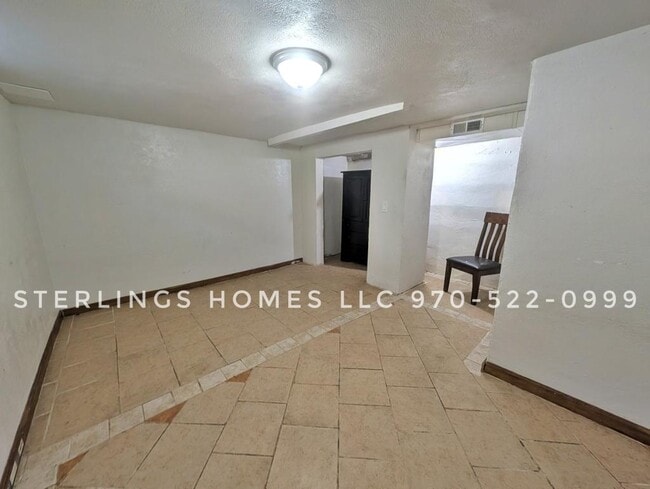 Building Photo - 320 Denver St