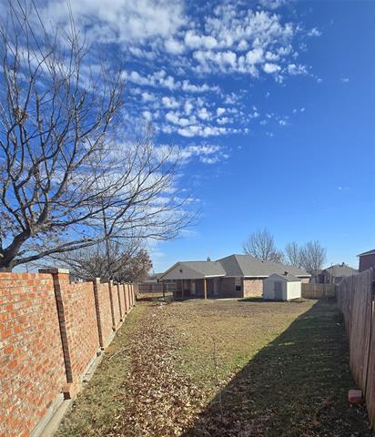 Building Photo - 700 White Fields Way