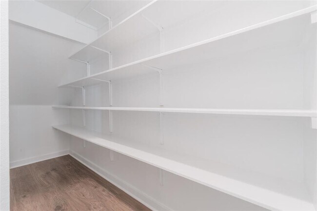 Building Photo - 17402 Torneo Dr