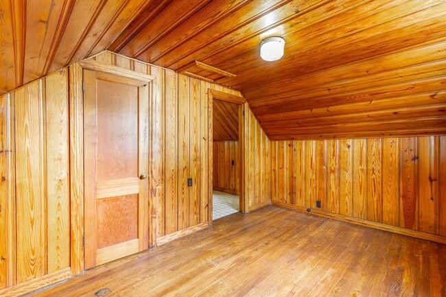 Building Photo - 538 Wando Dr