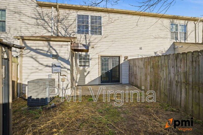 Building Photo - 705 Mill Landing Rd