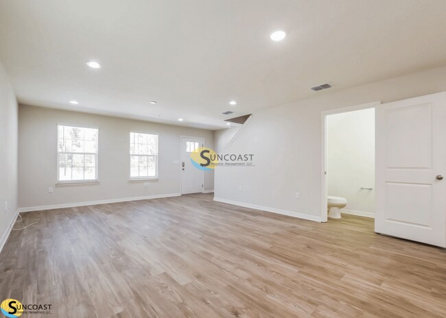 Building Photo - 3821 SW 43rd Ct
