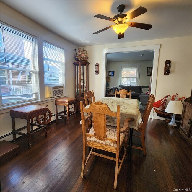 Building Photo - 24 Prairie Ave