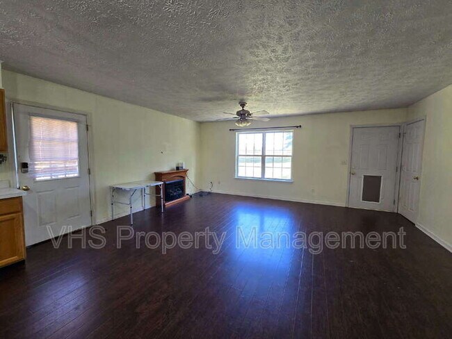 Building Photo - 10989 Muddy Run Ln