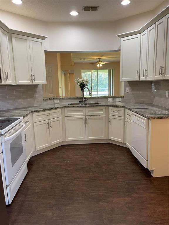 Building Photo - 3249 River Branch Cir