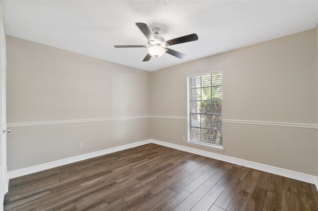 Building Photo - 25814 Leafywood Dr