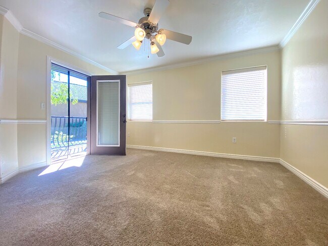 Building Photo - 581 S 2220 W