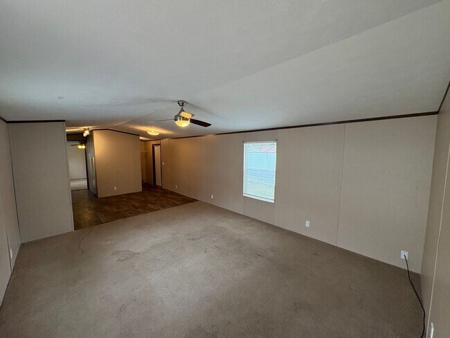 Building Photo - 2861 Renfroe Rd