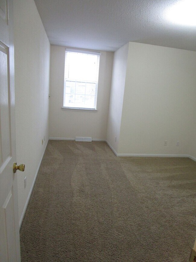 Building Photo - 4404-4404 W Jeana Ct