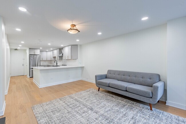 Building Photo - 405 N Wabash Ave