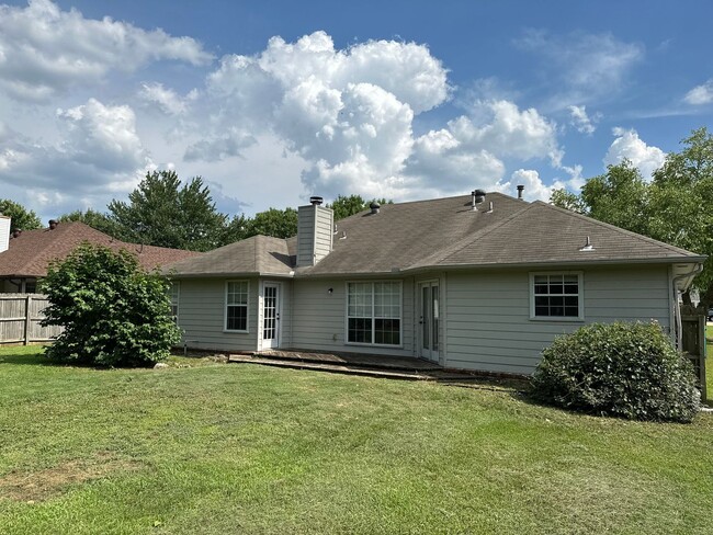 Building Photo - Available June 1st! 3-Bedroom, 2-Bathroom ...