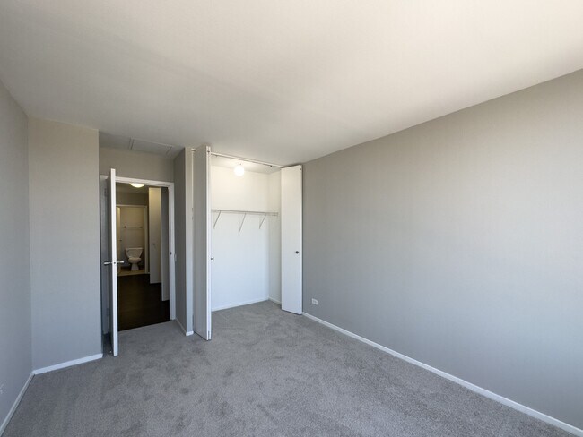 Building Photo - 4334 N Hazel St