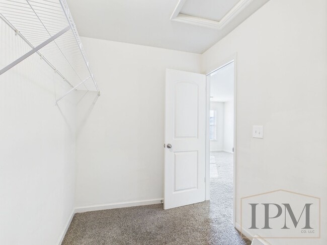 Building Photo - Coming Soon - Spacious 2 Bedroom, 2.5 Bath...