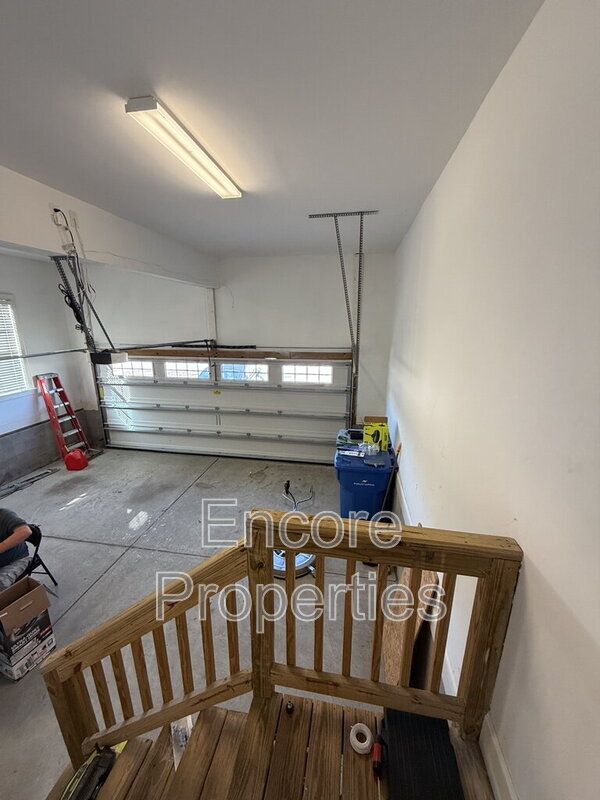 Building Photo - 410 Stranraer Ct