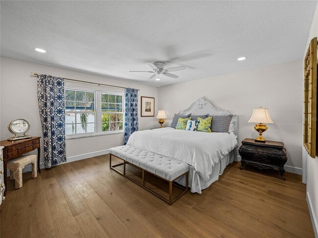 Building Photo - 829 59th Ave