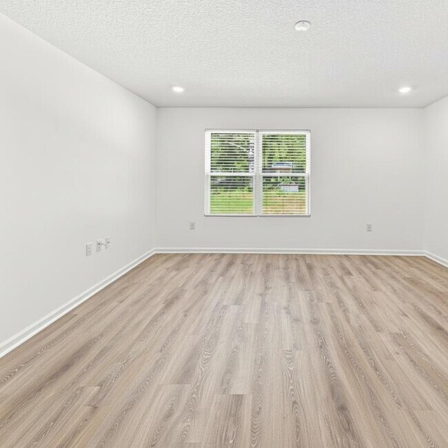 Building Photo - 3284 Chapelwood Dr