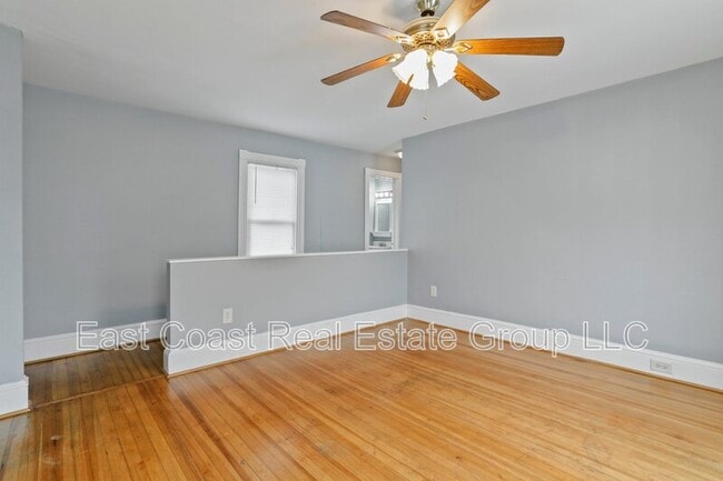 Building Photo - 721 2nd St