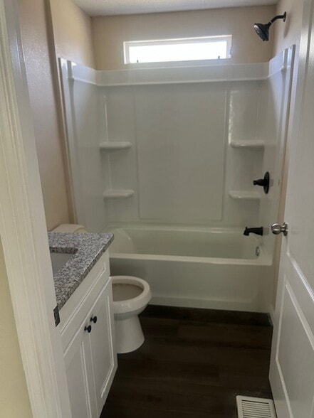 Building Photo - 4794 Myrtle View Dr W