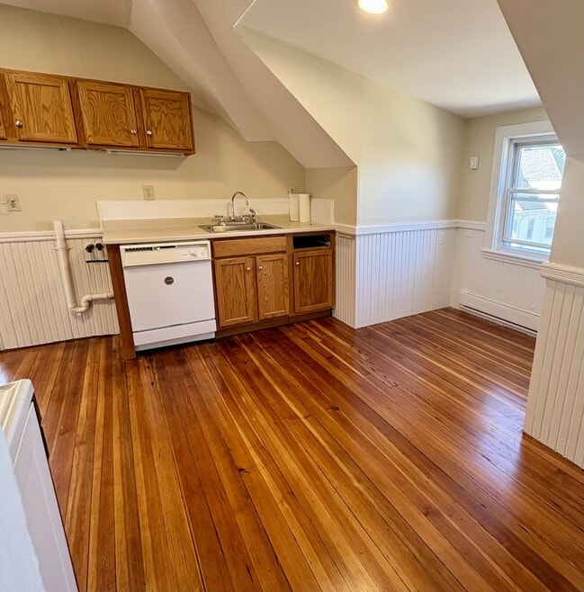 Building Photo - 137 Whitwell St