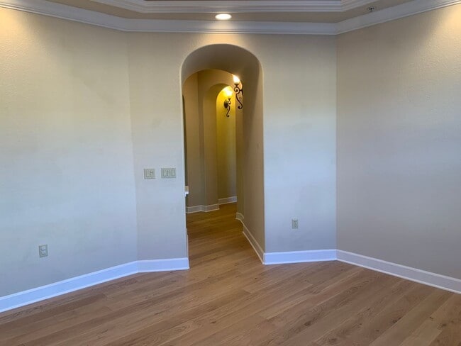 Building Photo - Move In Special: $250 Off First Month's Rent If Rented By 02/15/26! Luxurious Belvedere Condo Ava...