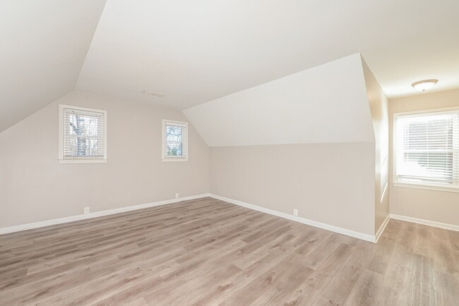 Building Photo - 2481 Old Salem Cir SE