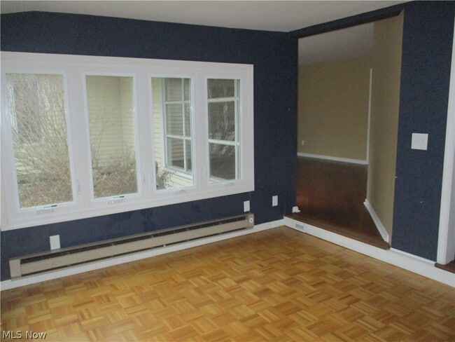 Building Photo - 17084 Sunset Dr